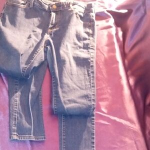 Old Navy Women's Straight Leg Jeans in Blue